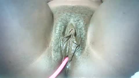 pretty online show from January 23, 2025, 1:02 pm