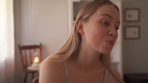 Snapshot of bibi_it_is chatting on February 22, 2025, 8:40 am Bibi online show from February 22, 2025, 8:40 am