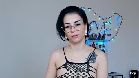 innasugarwild online show from March 29, 2026, 6:46 am