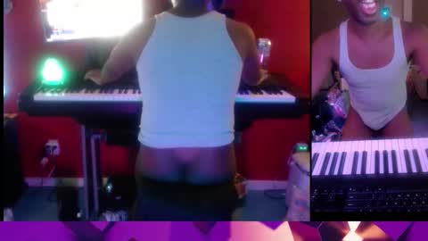 BicepsandFrot online show from February 1, 2026, 6:23 am