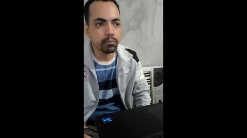 BigMike9inches online show from May 4, 2026, 6:59 pm