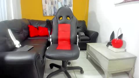 big_jhoonss_ online show from October 22, 2025, 2:45 am