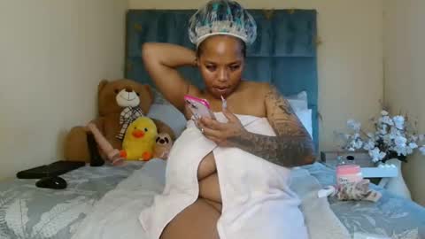 big_melons2001 online show from October 14, 2025, 12:50 pm