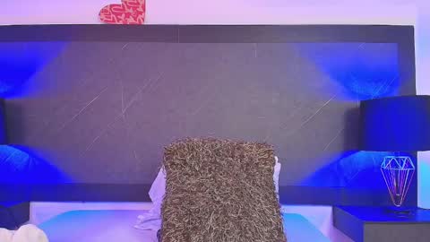 Snapshot of big_tits_in_your_face chatting on December 9, 2024, 7:50 pm Tell me Sophia  online show from December 9, 2024, 7:50 pm