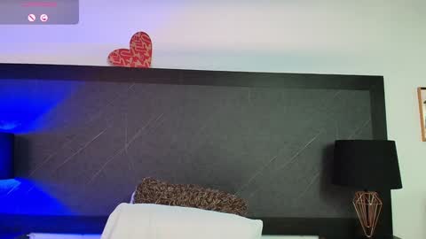 Snapshot of big_tits_in_your_face chatting on January 28, 2025, 11:17 pm Tell me Sophia  online show from January 28, 2025, 11:17 pm