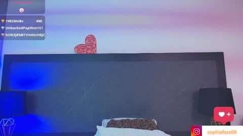 Snapshot of big_tits_in_your_face chatting on March 5, 2025, 2:03 am Tell me Sophia  online show from March 5, 2025, 2:03 am