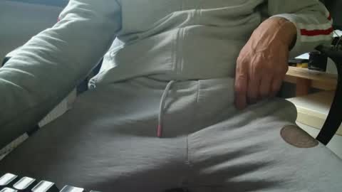 bigassbigdick66 online show from May 18, 2026, 6:25 pm