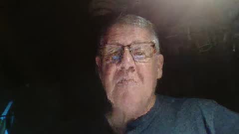 Snapshot of bigbeerdrinker1 chatting on November 13, 2025, 12:48 pm bigbeerdrinker online show from November 13, 2025, 12:48 pm