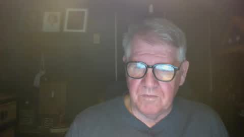 Snapshot of bigbeerdrinker1 chatting on February 22, 2026, 5:51 am bigbeerdrinker online show from February 22, 2026, 5:51 am