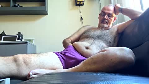 bigbibear88 online show from April 28, 2026, 8:19 am