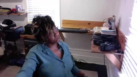 Snapshot of bigboobs_bouncin chatting on April 6, 2026, 7:59 pm Ashley online show from April 6, 2026, 7:59 pm