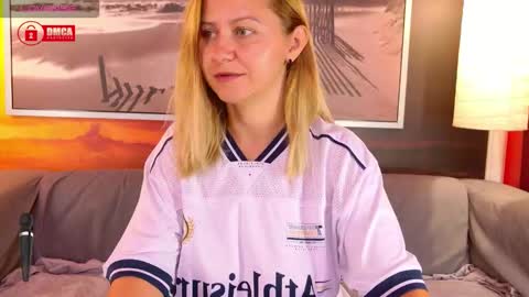 BigBoobsArri online show from September 22, 2025, 9:11 am