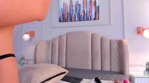   online show from February 8, 2025, 4:25 pm