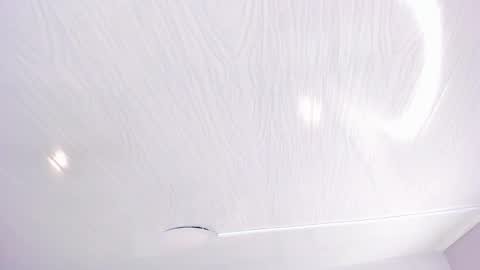   online show from October 18, 2025, 10:27 am