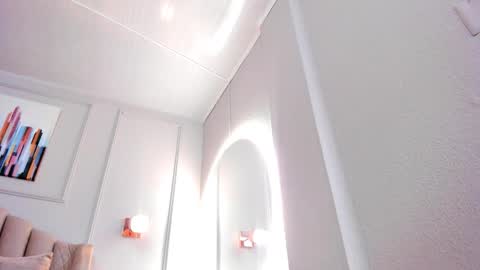   online show from December 22, 2025, 10:23 am