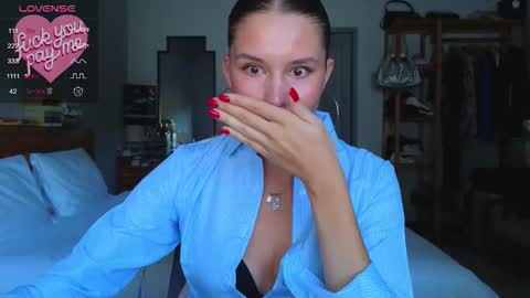    online show from November 25, 2025, 6:46 am