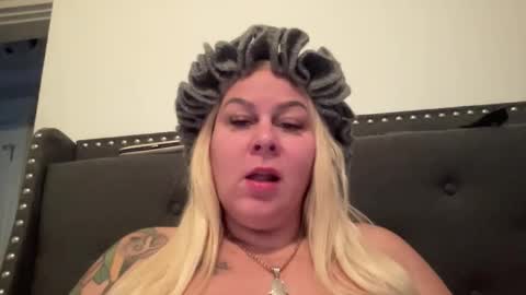 BIG BREAST SABRINA online show from November 27, 2025, 4:31 pm