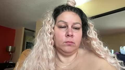 Snapshot of bigbreastsabrina chatting on May 27, 2026, 2:03 pm BIG BREAST SABRINA online show from May 27, 2026, 2:03 pm