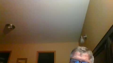 bigbulge794960 online show from November 25, 2025, 6:24 am