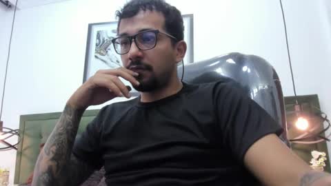 Snapshot of bigcock_hair chatting on February 18, 2026, 10:39 pm bigcock_hair online show from February 18, 2026, 10:39 pm