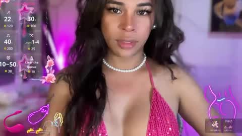 queen amanda online show from February 24, 2025, 6:05 am