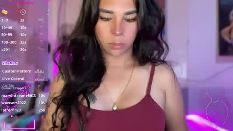 queen amanda online show from September 26, 2025, 4:49 am