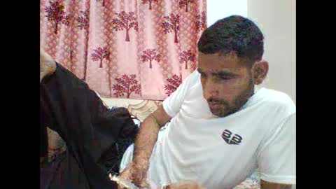 akash online show from February 3, 2025, 9:19 am