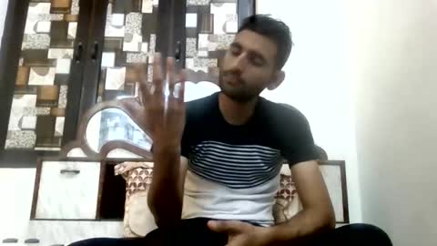 akash online show from November 17, 2025, 8:31 am