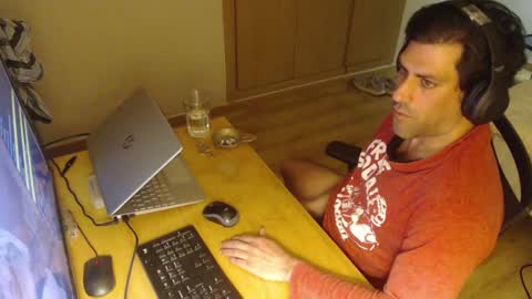 bigcok35spain online show from March 9, 2025, 1:04 am