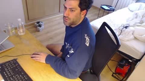 bigcok35spain online show from April 2, 2026, 8:23 am