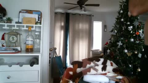 Snapshot of bigcumcanada chatting on January 1, 2025, 7:53 pm bg online show from January 1, 2025, 7:53 pm