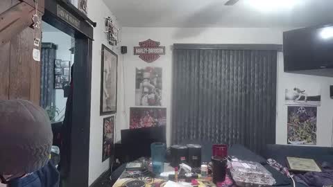 Snapshot of bigdbrillion chatting on February 15, 2025, 6:02 am Darryl online show from February 15, 2025, 6:02 am