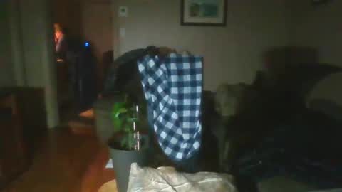 bigdeer581917471 online show from December 8, 2024, 7:47 am