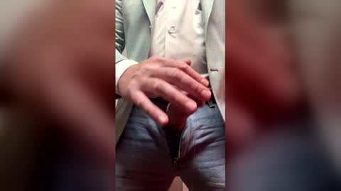 bigdick3981 online show from April 27, 2026, 12:14 pm