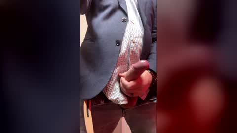 bigdick3981 online show from April 30, 2026, 1:17 pm