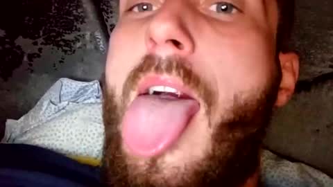 Snapshot of bigdick686268 chatting on December 22, 2024, 7:21 pm Pac Man Sex online show from December 22, 2024, 7:21 pm