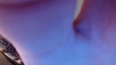 Snapshot of bigdickcumslikeariver chatting on January 18, 2026, 1:53 am Can you make me cum online show from January 18, 2026, 1:53 am