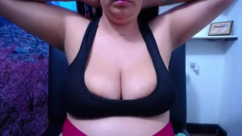 Snapshot of bigg_boobs_xxx chatting on March 9, 2025, 10:19 am Sunny online show from March 9, 2025, 10:19 am