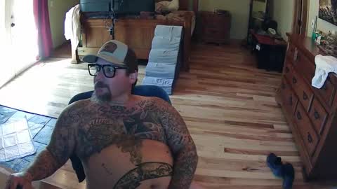 biggdaddy4206913 online show from March 3, 2026, 6:36 pm