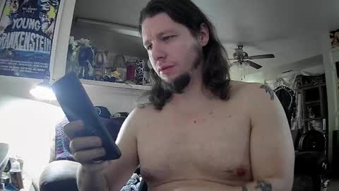 biggerisbetter21 online show from February 26, 2025, 8:54 pm