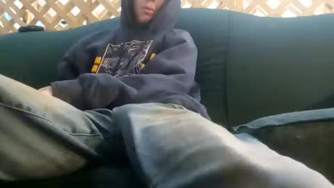 biggestboiiii online show from April 9, 2026, 3:17 pm