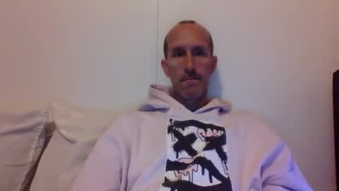 Snapshot of bighugemouthful chatting on September 15, 2025, 4:40 pm Chaz online show from September 15, 2025, 4:40 pm