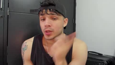 Snapshot of bigjacksonxh chatting on January 7, 2026, 9:39 pm bigjacksonxh online show from January 7, 2026, 9:39 pm