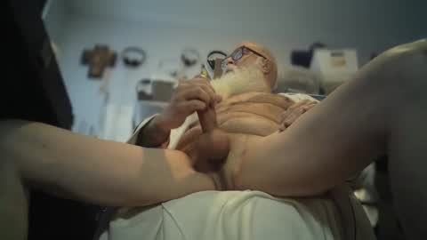 bigjeff01 online show from November 6, 2025, 1:12 pm