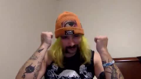 Bigkhaos online show from November 15, 2025, 11:40 am