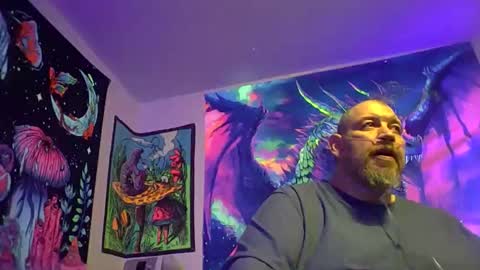 bigman42of0rlife online show from March 17, 2026, 4:17 am