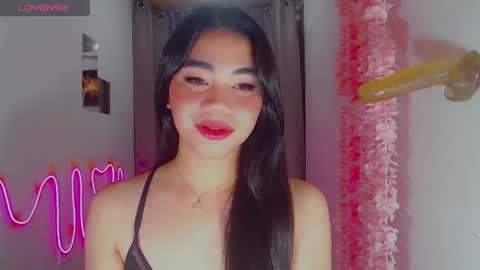 kiaaannaaaa online show from April 17, 2026, 10:24 pm