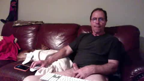 CumCMe online show from September 9, 2025, 7:30 am