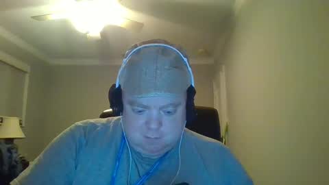 Snapshot of bigred_nyc chatting on February 1, 2025, 7:47 am Big Red online show from February 1, 2025, 7:47 am