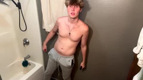 bigskinnyboyshh online show from October 1, 2025, 2:28 am